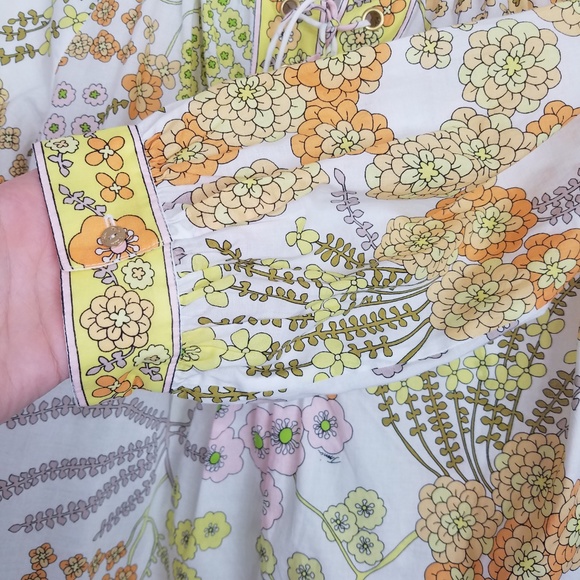 Trina Turk Chirp Blouse Small Floral Tunic Small - Picture 7 of 8